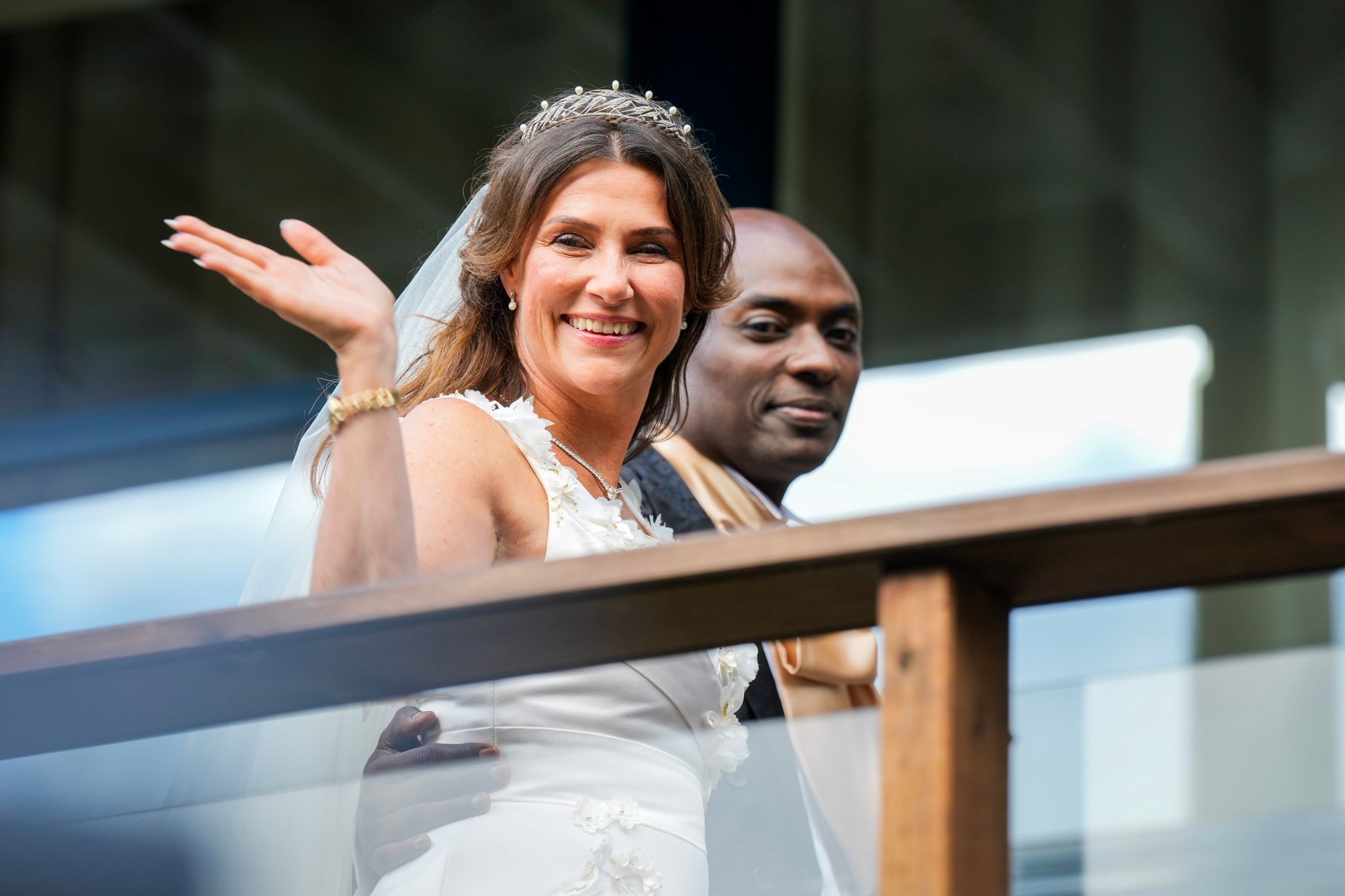 Ein glückliches Brautpaar: Prinzessin Märtha Louise und der Schamane Durek Verrett. Foto: Heiko Junge/NTB/dpa