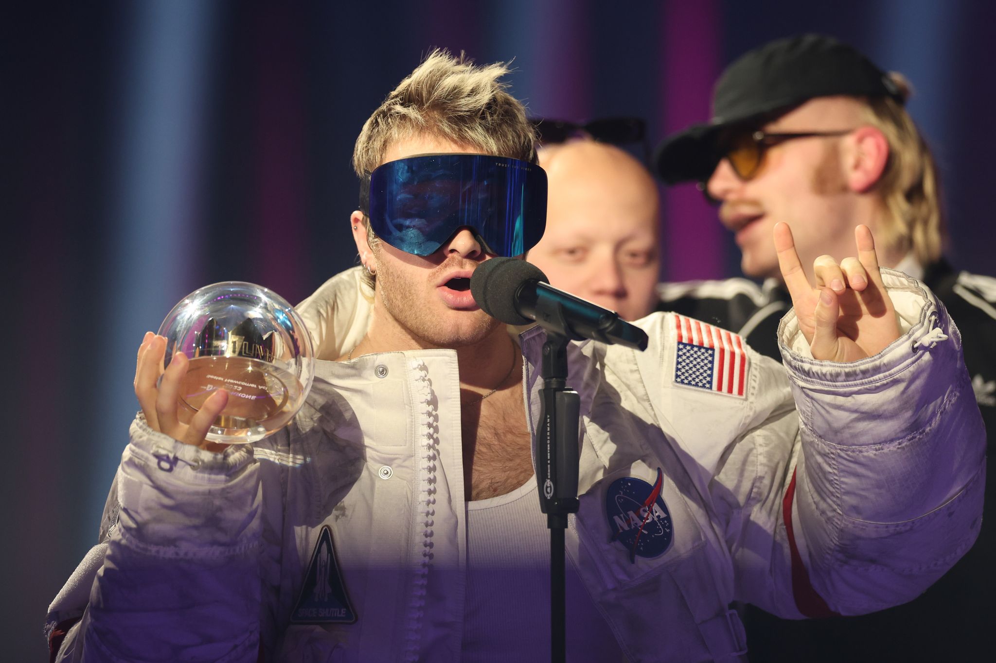 Räumte beim letzten Mal unter anderem als Bester Newcomer ab und ist nun wieder mehrfach für eine «1Live-Krone» nominiert: Ski Aggu. (Archivfoto) Foto: Friso Gentsch/dpa